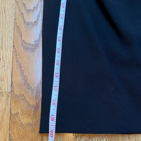 Classic Black Vintage Chanel Pencil Skirt with gold Chanel button - Picture 8 of 10